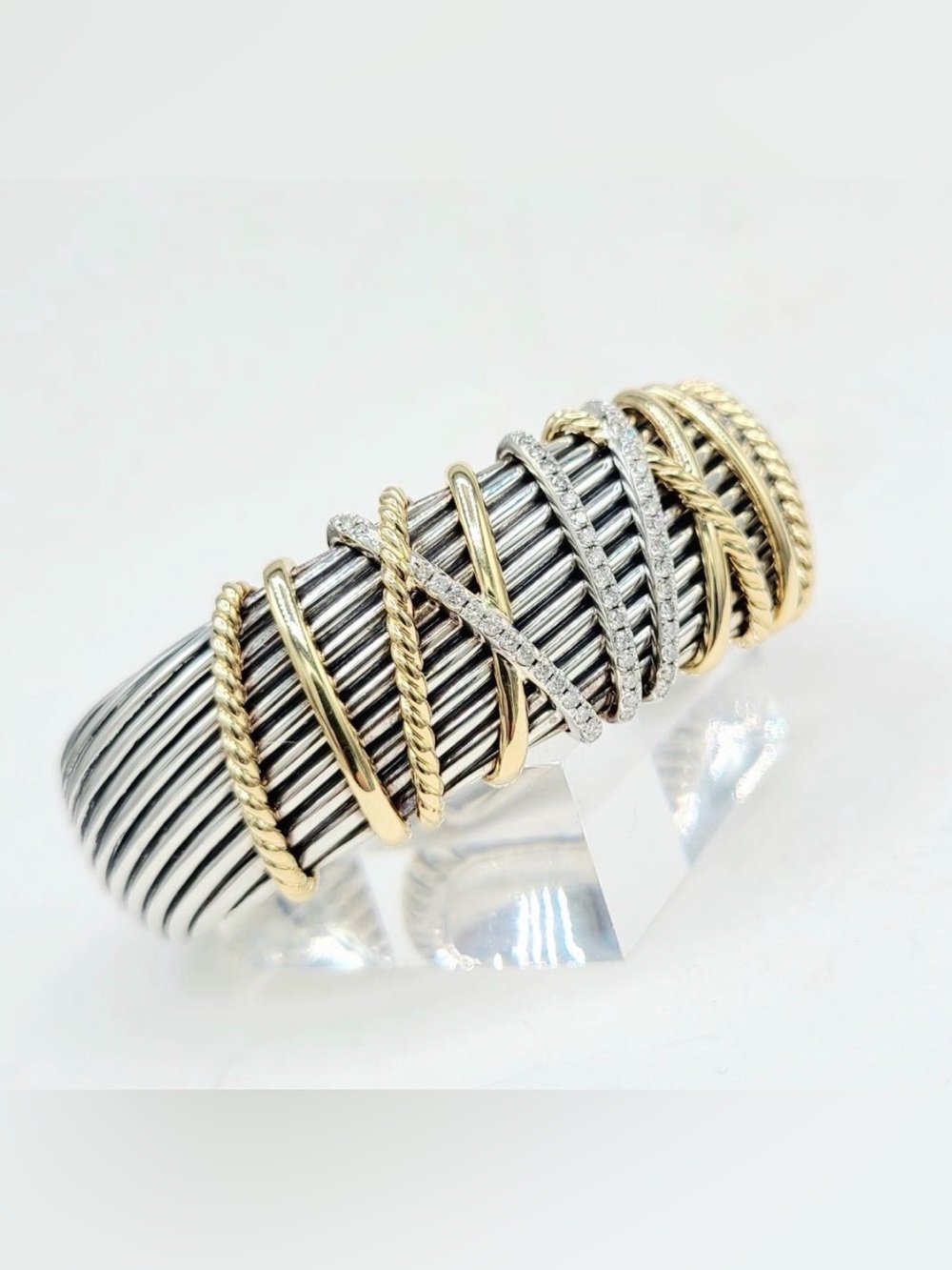 David Yurman Helena Cuff Bracelet With 18k Gold And Pave Diamonds - Picture 3 of 16
